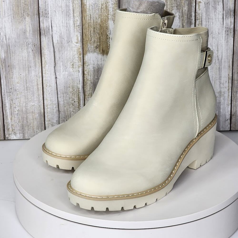 NEW - Giani Bernini Women's Vedaa Memory Foam Wedge Booties - Size 7.5 - Picture 6 of 10